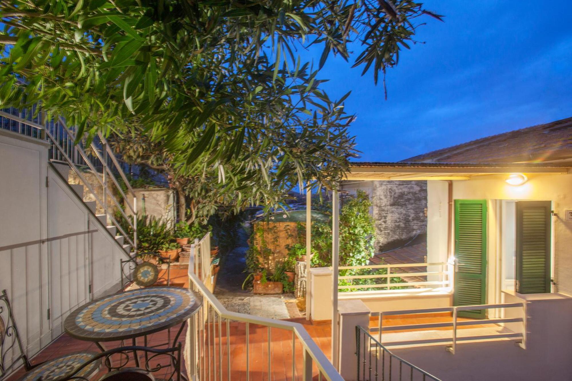 Апартаменты La Casa Al Mare Порто Санто Стефано Экстерьер фото